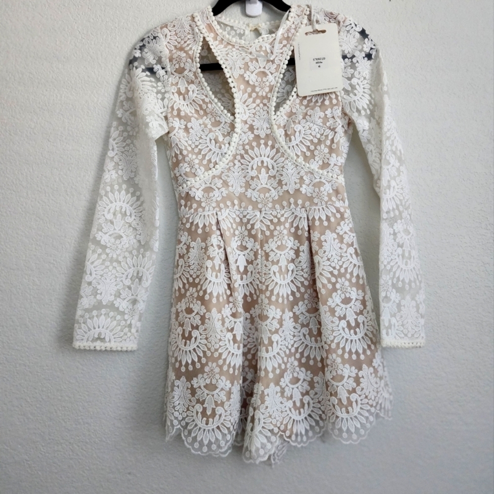 NWT here comes the sun lace long‎ sleeve double lined romper
